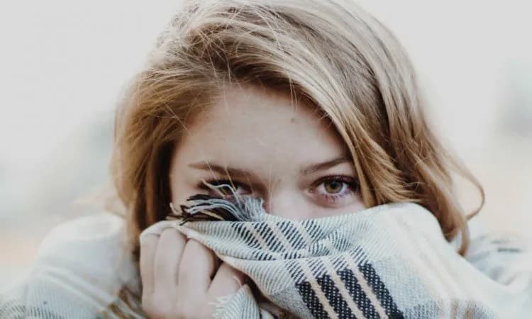 Z czego napar na zatoki? Odkryj skuteczne zioła i ich działanie